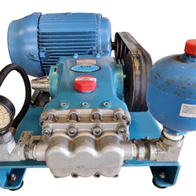 CAT PUMPS Hochdruck Pumpe mit W22 IE1 Drehstrommotor